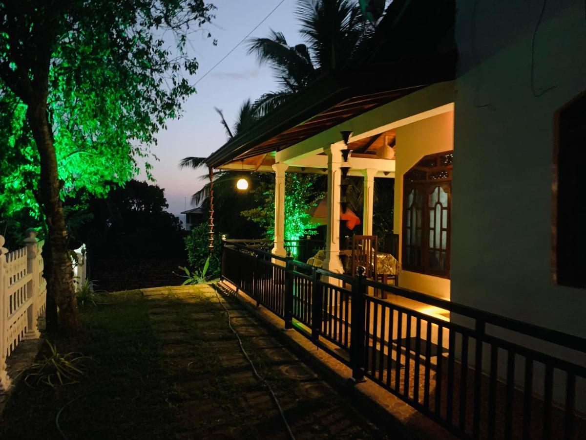 Kawshan Home Stay Dickwella Exterior photo